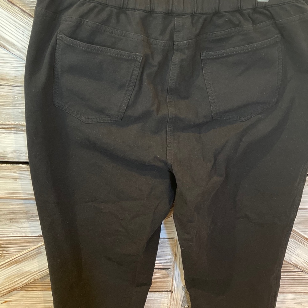 Capri jeans. - Picture 3 of 4